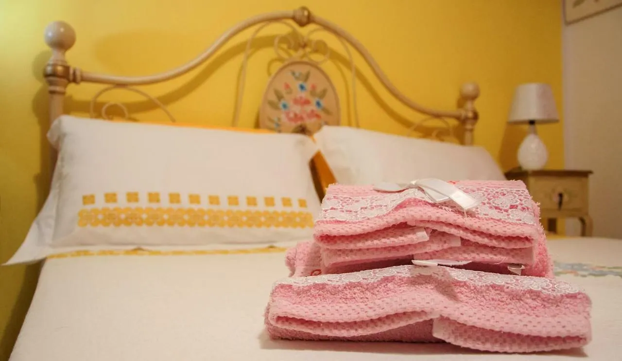 Sole E Luna Oliena Bed & Breakfast